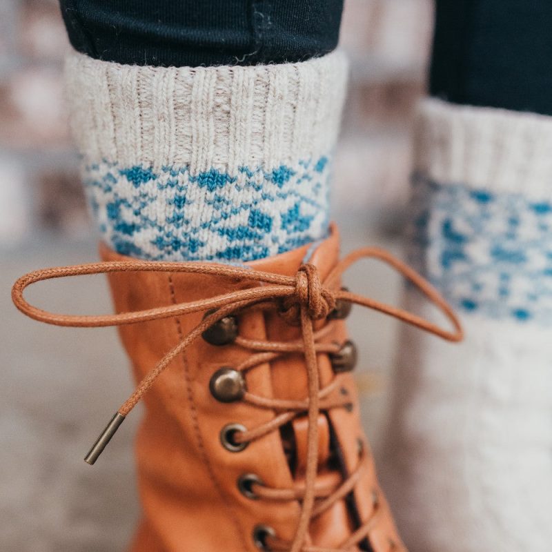 knitido merino cashmere snowflake sweater toe socks beige blue laces detail styled on foot