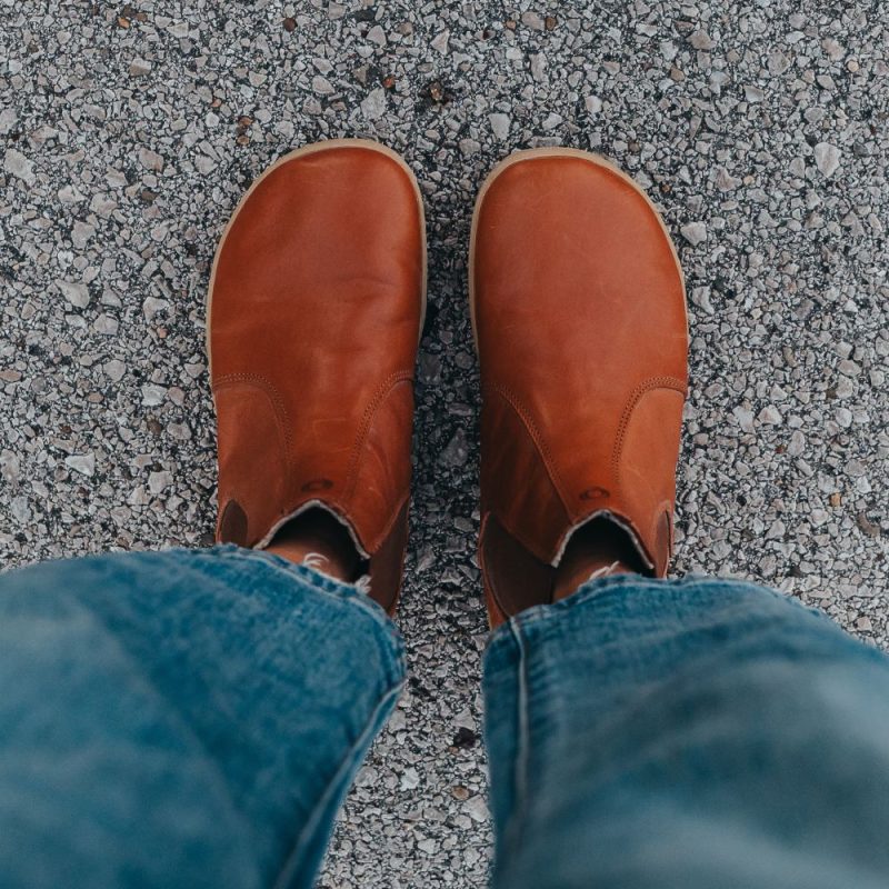 mukishoes chelsea brown top down on foot