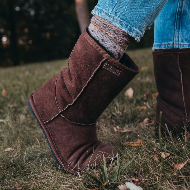 zeazoo dingo brown right side styled on foot