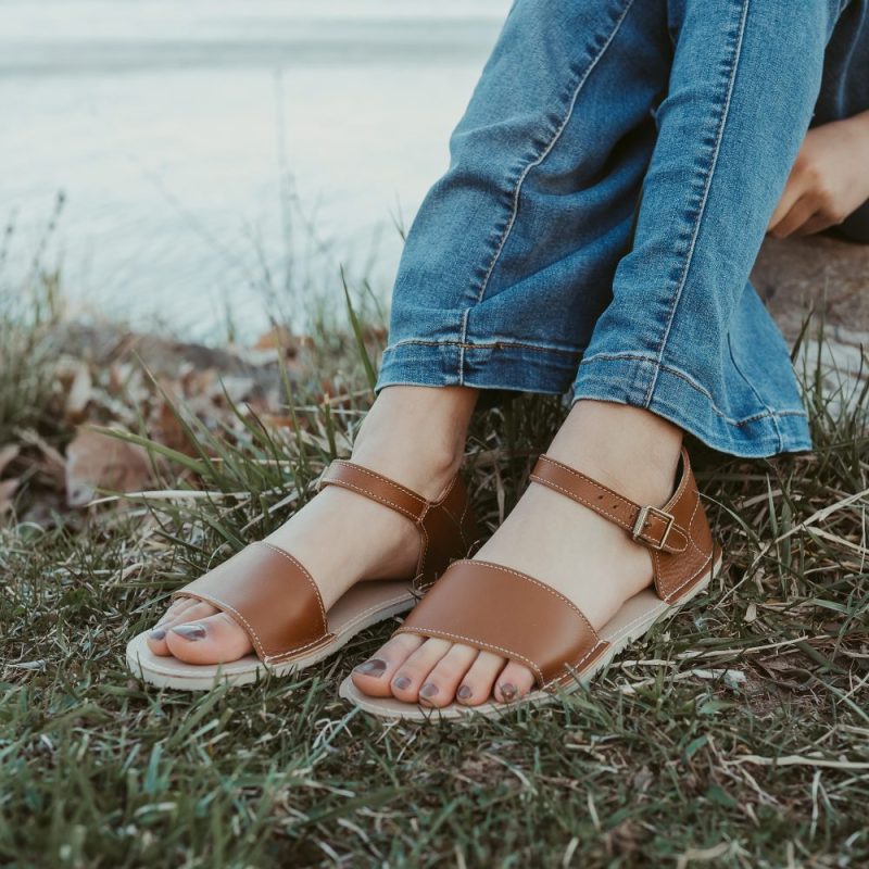 zeazoo siren brown diagonal styled on foot